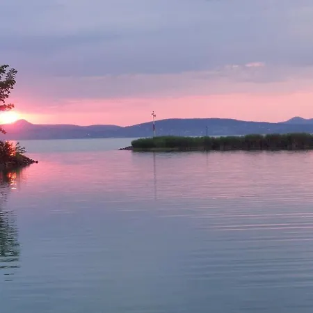 Morocz Vendeghaz Balatonboglar